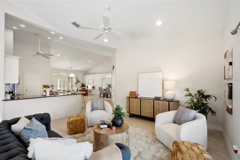 Casa en venta en Palm Coast, Florida, 3 dormitorios, 211.63 m2 № 2383552 - foto 17