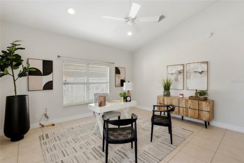 Casa en venta en Palm Coast, Florida, 3 dormitorios, 211.63 m2 № 2383552 - foto 18