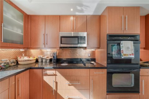 Снять в аренду кондоминиум в Ки-Бискейн, Флорида 3 спальни, 289.11м2, № 1992310 - фото 18