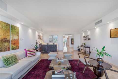 Снять в аренду кондоминиум в Ки-Бискейн, Флорида 3 спальни, 289.11м2, № 1992310 - фото 11