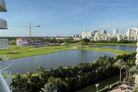 Condominio en venta en Hallandale Beach, Florida, 1 dormitorio, 85.47 m2 № 1503810 - foto 19