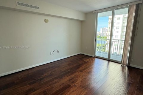 Condominio en venta en Hallandale Beach, Florida, 1 dormitorio, 85.47 m2 № 1503810 - foto 30