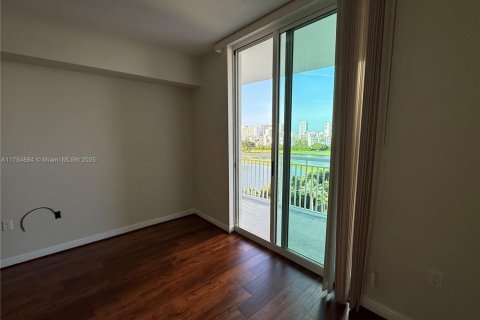 Condominio en venta en Hallandale Beach, Florida, 1 dormitorio, 85.47 m2 № 1503810 - foto 23