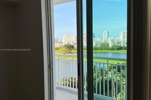 Condominio en venta en Hallandale Beach, Florida, 1 dormitorio, 85.47 m2 № 1503810 - foto 22