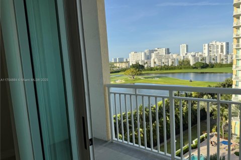 Condominio en venta en Hallandale Beach, Florida, 1 dormitorio, 85.47 m2 № 1503810 - foto 26