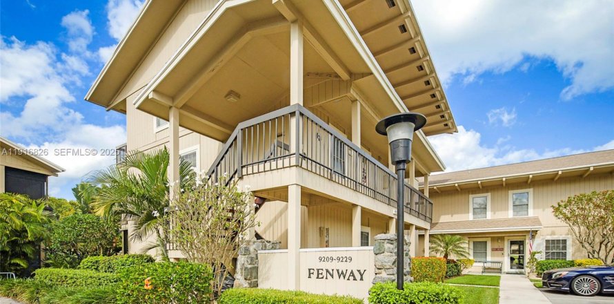 Кондоминиум с 7 комнатами в Юпитер, Флорида № 1988681