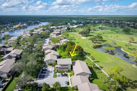 Купить кондоминиум в Юпитер, Флорида 7 комнат, 114.27м2, № 1988681 - фото 27