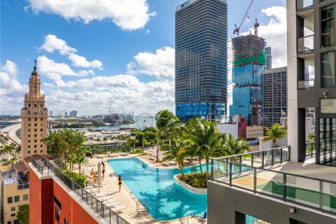 Condo in Miami, Florida, 1 bedroom  № 1991274 - photo 13