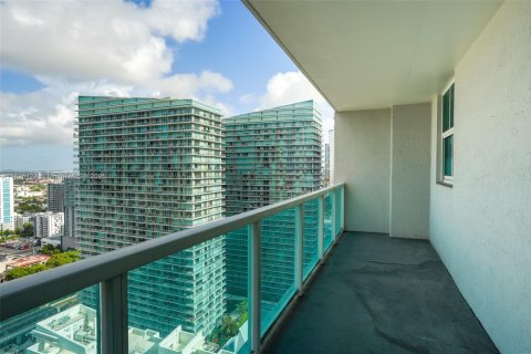 Купить кондоминиум в Майами, Флорида 2 спальни, 99.31м2, № 1792405 - фото 3
