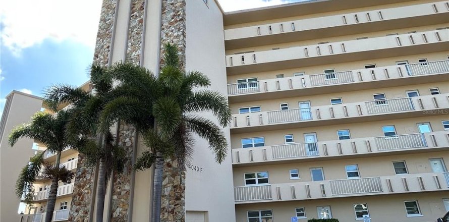 Condo in Bradenton, Florida, 2 bedrooms № 2102358