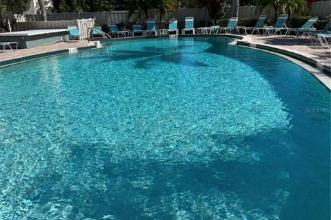 Condo in Bradenton, Florida, 2 bedrooms № 2102358 - photo 17