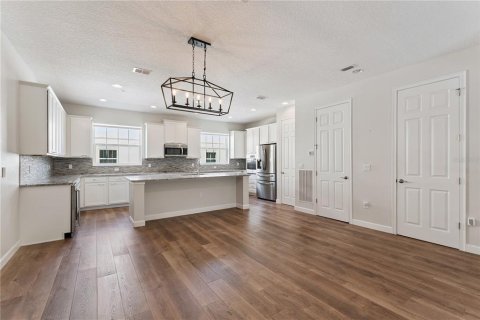 Touwnhouse à vendre à Lake Mary, Floride: 3 chambres, 203.18 m2 № 2424344 - photo 13