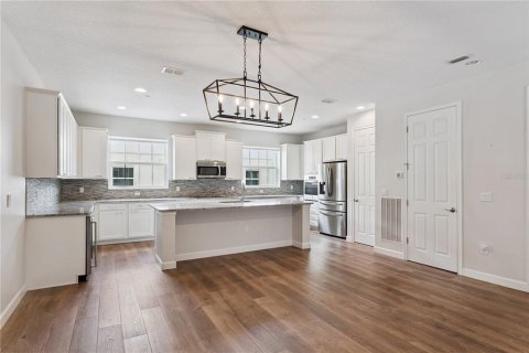 Touwnhouse à vendre à Lake Mary, Floride: 3 chambres, 203.18 m2 № 2424344 - photo 16