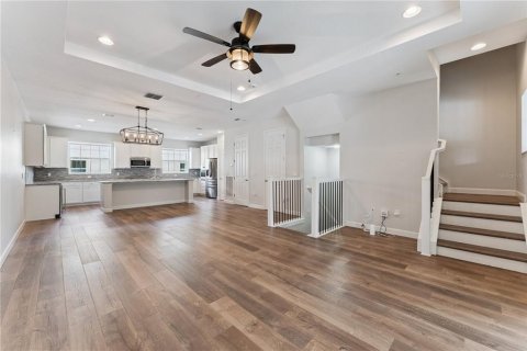 Touwnhouse à vendre à Lake Mary, Floride: 3 chambres, 203.18 m2 № 2424344 - photo 10