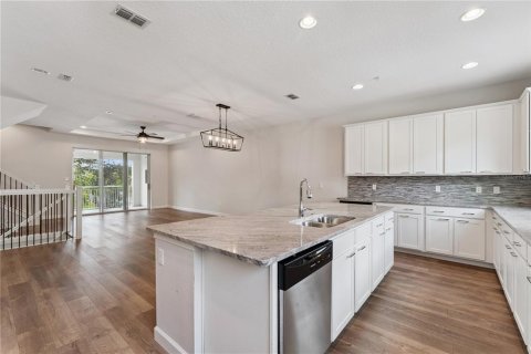 Touwnhouse à vendre à Lake Mary, Floride: 3 chambres, 203.18 m2 № 2424344 - photo 19