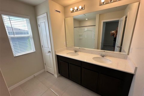 Casa en alquiler en Kissimmee, Florida, 3 dormitorios, 165.55 m2 № 1906079 - foto 7