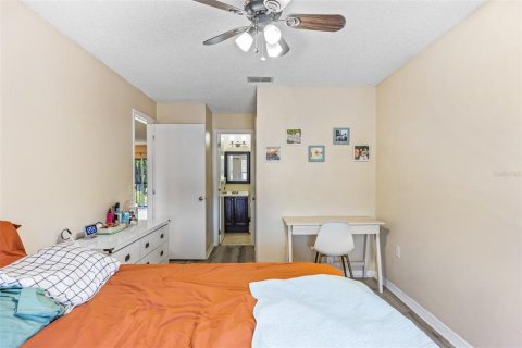 Condo in Merrit Island, Florida, 2 bedrooms № 2236116 - photo 17