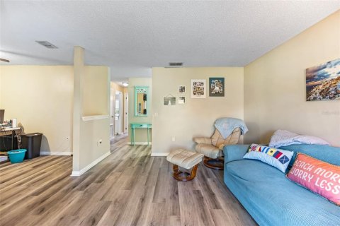 Condo in Merrit Island, Florida, 2 bedrooms № 2236116 - photo 6