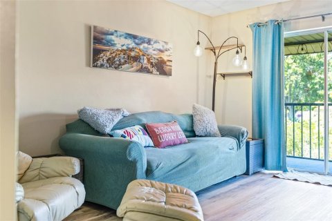 Condo in Merrit Island, Florida, 2 bedrooms № 2236116 - photo 3