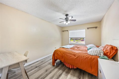 Condo in Merrit Island, Florida, 2 bedrooms № 2236116 - photo 16