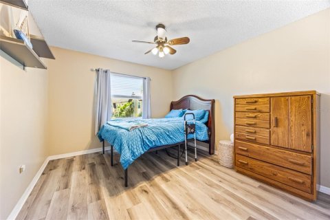 Condo in Merrit Island, Florida, 2 bedrooms № 2236116 - photo 14