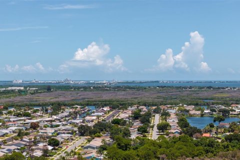 Condo in Merrit Island, Florida, 2 bedrooms № 2236116 - photo 27