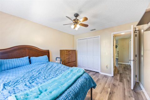 Condo in Merrit Island, Florida, 2 bedrooms № 2236116 - photo 15