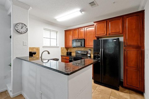 Condo in Davenport, Florida, 3 bedrooms  № 681539 - photo 7