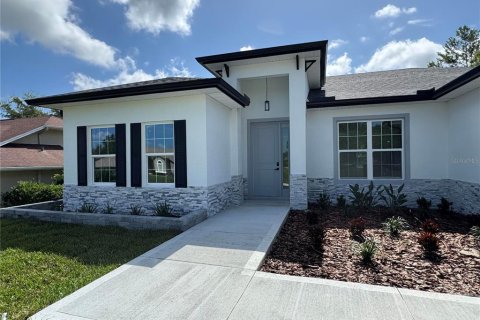 House in Beverly Hills, Florida 4 bedrooms, 175.4 sq.m. № 1840094 - photo 5
