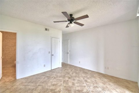 Condominio en venta en Winter Haven, Florida, 2 dormitorios, 101.26 m2 № 1720020 - foto 9