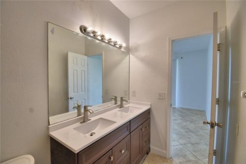 Condominio en venta en Winter Haven, Florida, 2 dormitorios, 101.26 m2 № 1720020 - foto 14