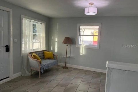 Casa en alquiler en Tampa, Florida, 2 dormitorios, 66.89 m2 № 1885712 - foto 7