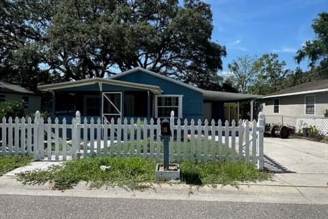 Casa en alquiler en Tampa, Florida, 2 dormitorios, 66.89 m2 № 1885712 - foto 1