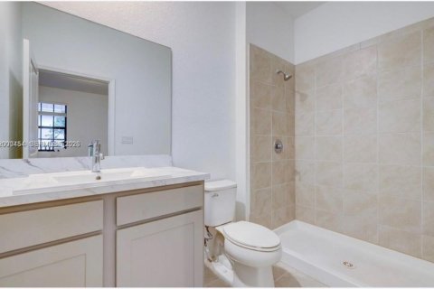 Купить таунхаус в Флорида-Сити, Флорида 3 спальни, 136.19м2, № 2067468 - фото 11