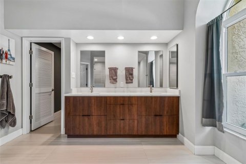 Villa ou maison à vendre à Clearwater, Floride: 4 chambres, 259.2 m2 № 2219685 - photo 10