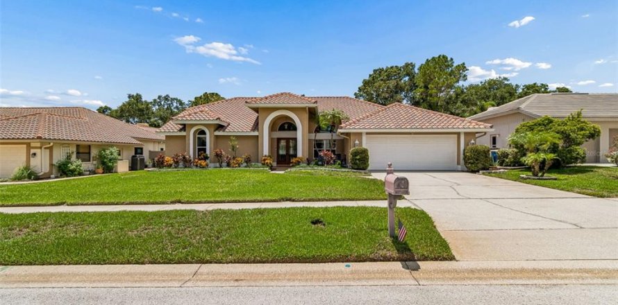 Villa ou maison à Clearwater, Floride 4 chambres, 259.2 m2 № 2219685