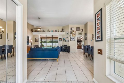 Villa ou maison à vendre à Clearwater, Floride: 4 chambres, 259.2 m2 № 2219685 - photo 2