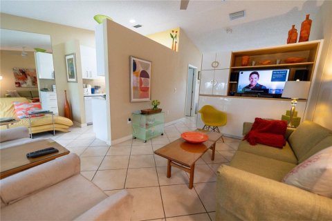 Condominio en alquiler en Sarasota, Florida, 1 dormitorio, 46.82 m2 № 2112117 - foto 10