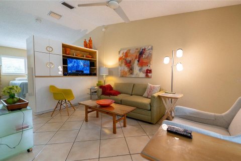 Condominio en alquiler en Sarasota, Florida, 1 dormitorio, 46.82 m2 № 2112117 - foto 11