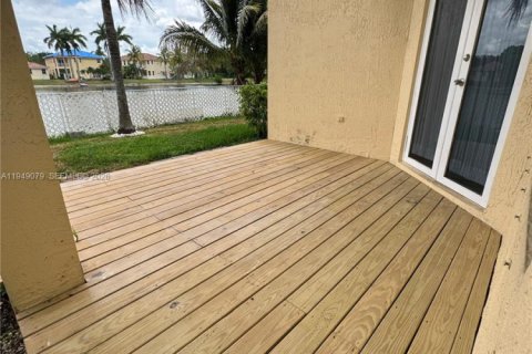 Villa ou maison à vendre à Miramar, Floride: 4 chambres, 188.78 m2 № 2005087 - photo 21