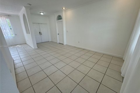 Villa ou maison à vendre à Miramar, Floride: 4 chambres, 188.78 m2 № 2005087 - photo 11