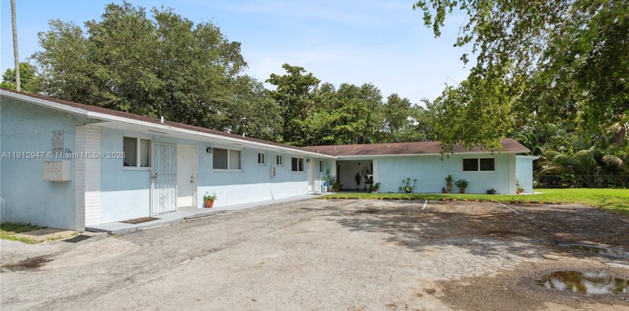 Appartement à Miami, Floride 2 chambres, 302.21 m2 № 1968758