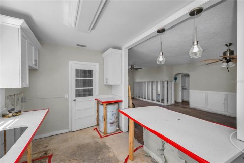 Купить виллу или дом в Клируотер, Флорида 7 комнат, 140.1м2, № 1593101 - фото 13