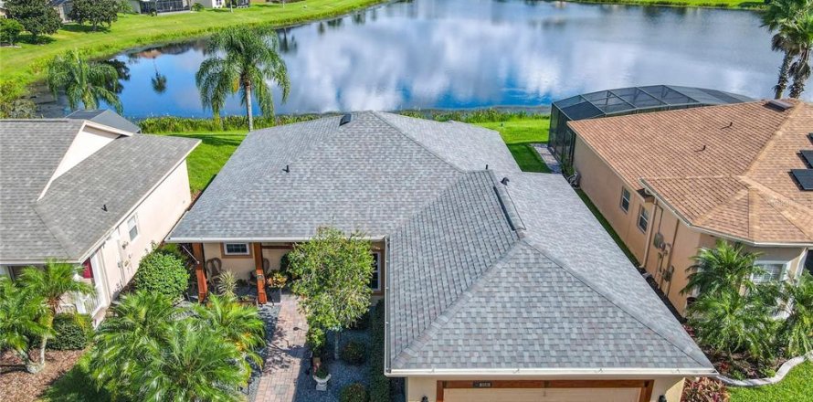 Casa en Kissimmee, Florida 2 dormitorios, 138.52 m2 № 1902327