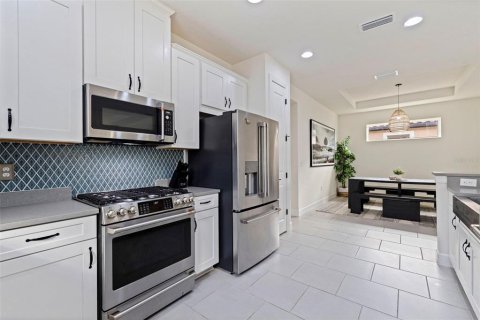 Villa ou maison à vendre à Odessa, Floride: 3 chambres, 179.39 m2 № 2138277 - photo 17