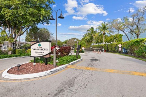 Condominio en Oakland Park, Florida, 1 dormitorio № 2088269
