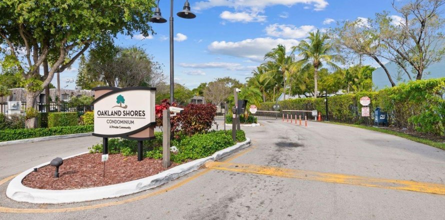 Condominio en Oakland Park, Florida, 1 dormitorio  № 2088269