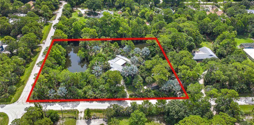 House in Jupiter, Florida 5 bedrooms, 191.56 sq.m. № 2260388