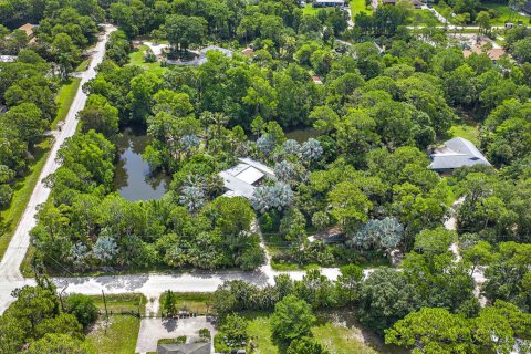 House in Jupiter, Florida 5 bedrooms, 191.56 sq.m. № 2260388 - photo 3