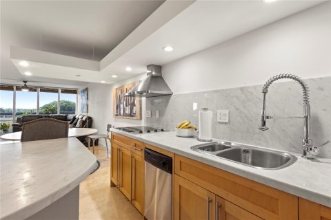 Condo in Boca Raton, Florida, 1 bedroom № 2169821 - photo 6